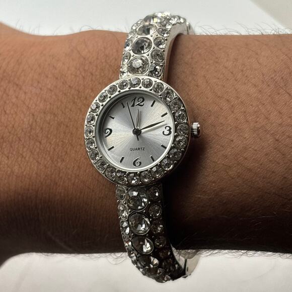 Y2k silver watch - Picture 1 of 3